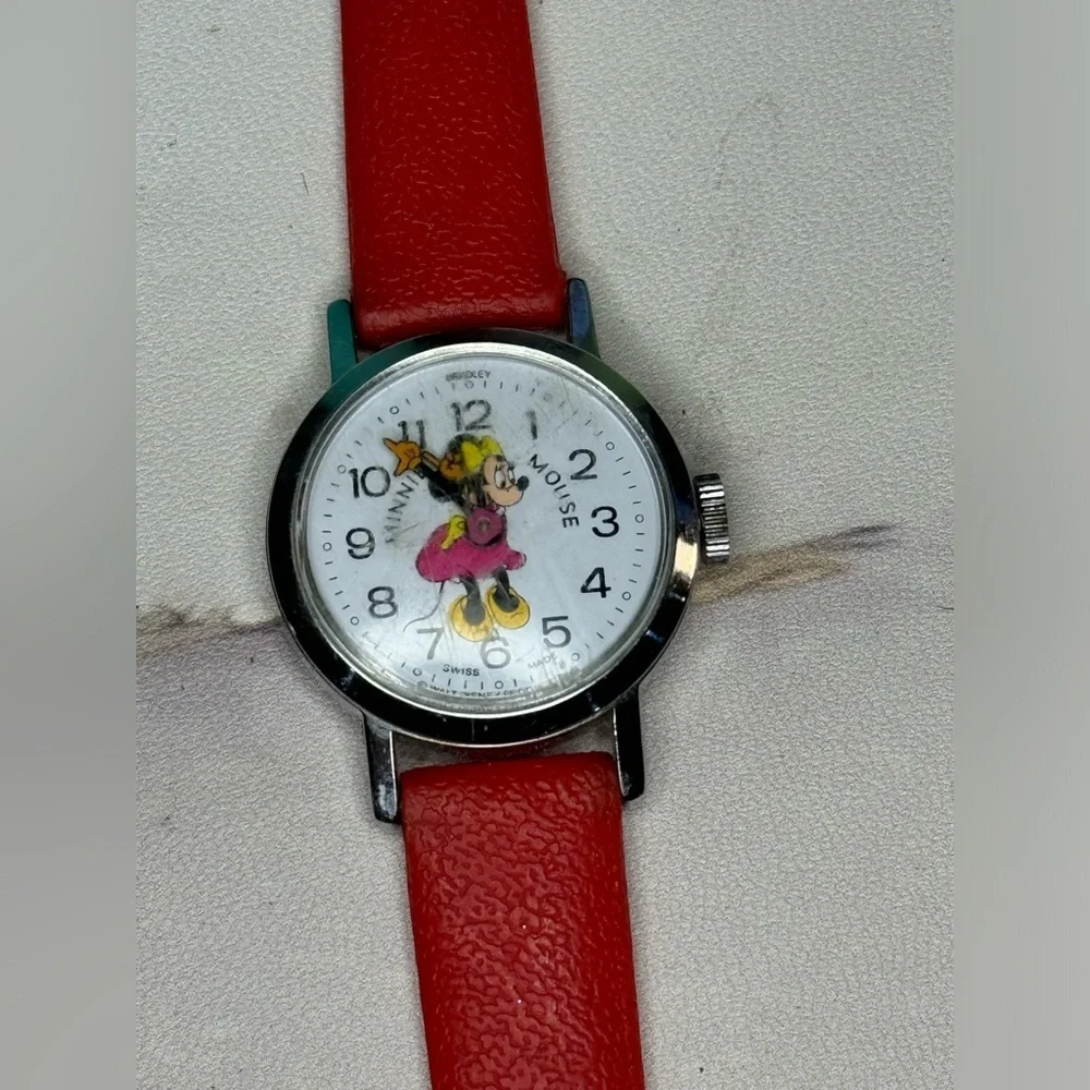 Vintage Wind Up Minnie Mouse Watch-WORKING​​